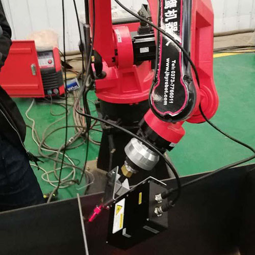 激光焊接機器人與傳統設備的區別