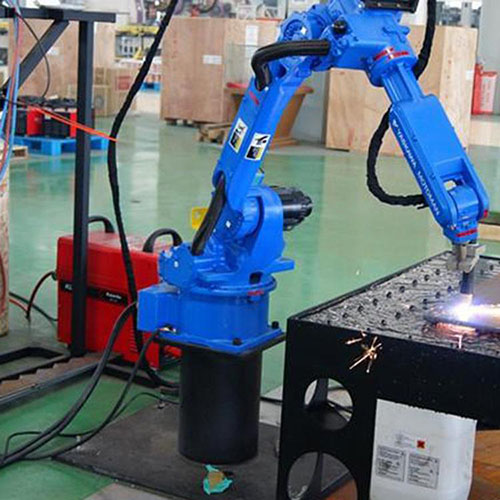 激光焊接機器人與傳統設備的區別
